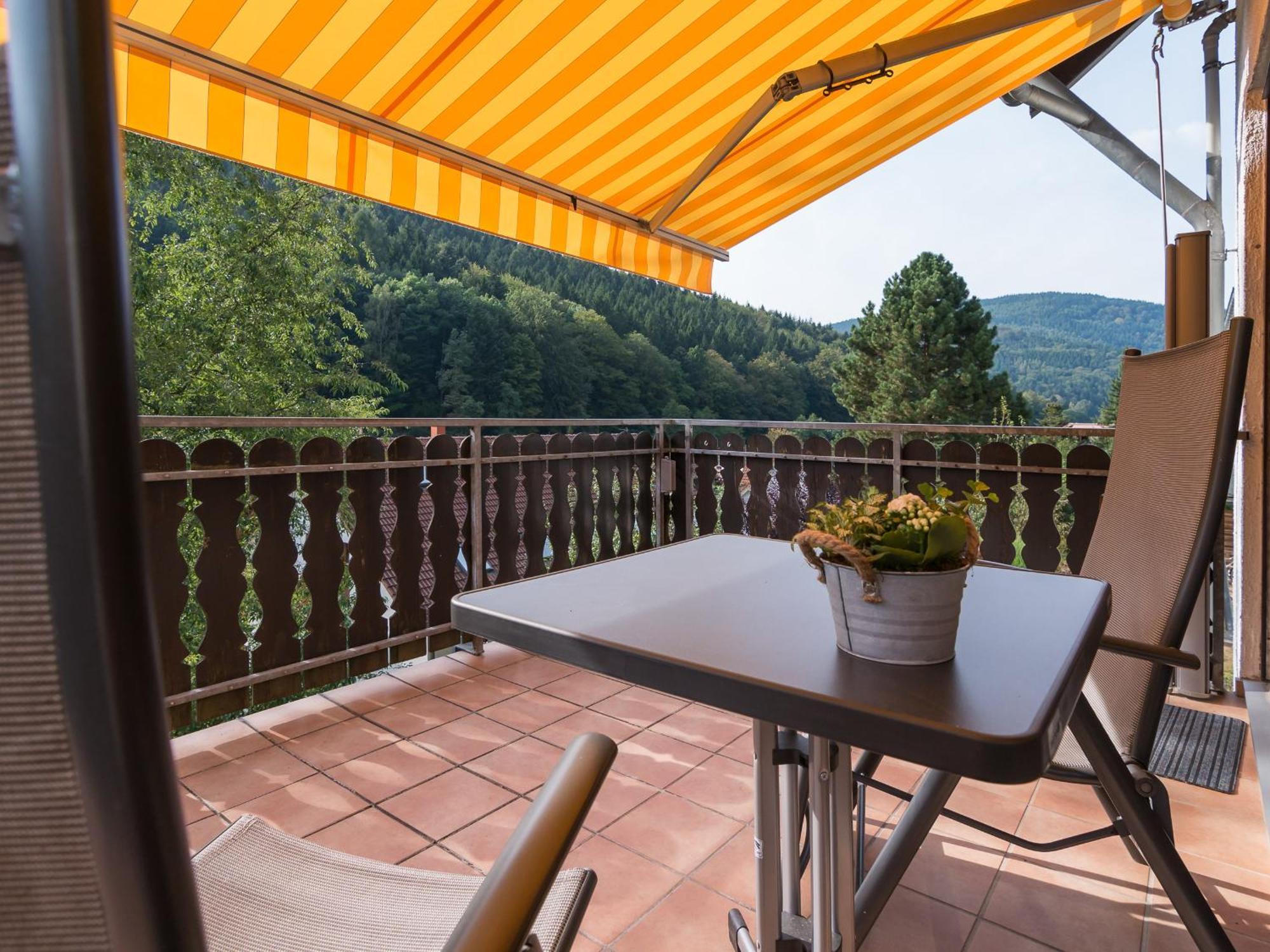 Ferienwohnung Sonnenschein Бад Хереналб Екстериор снимка